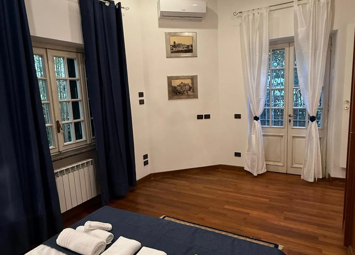 Luxury Apartment In Villa Rome Italy